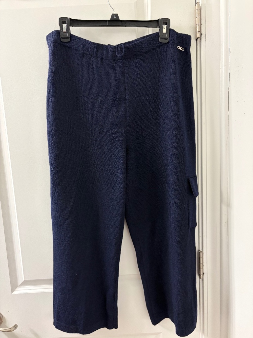 St. John Sport Capri Wide Leg Cargo Pants